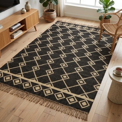 Black and natural diamond wool jute rug
