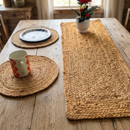 Round and rectangle jute placemats